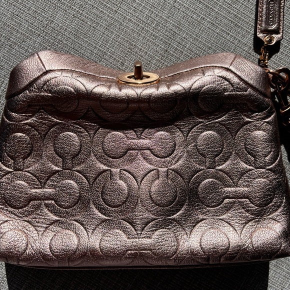 Coach Rose Gold Turnlock Mini Bag/Wristlet - Picture 2 of 8